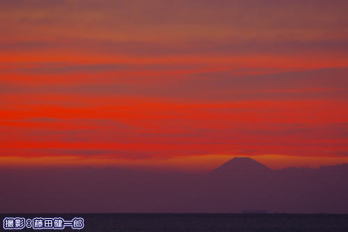 館山からの夕焼けと富士山頂