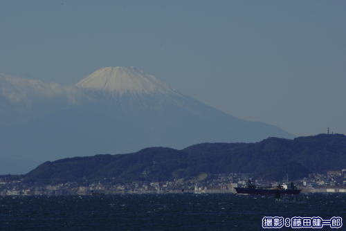 大房岬展望台より三浦半島と富士山