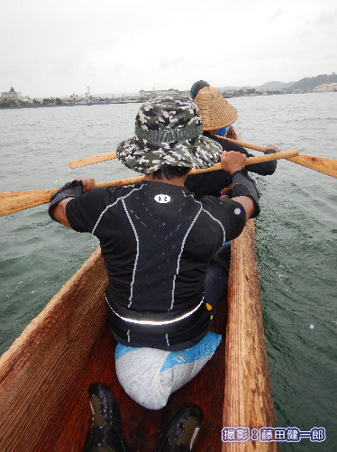 館山湾で丸木舟を漕がせていただきました！